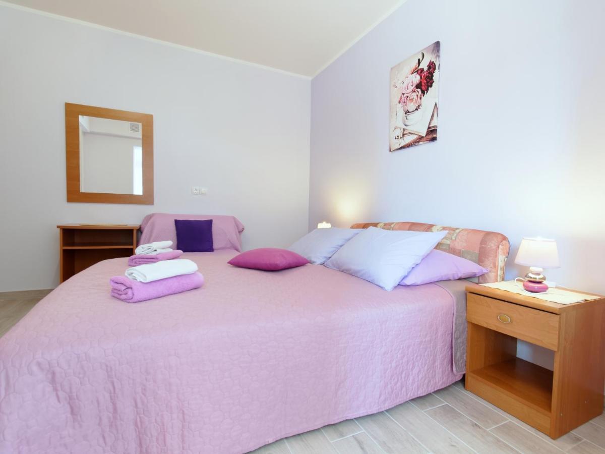 Apartments Marta By Rent Istria Novigrad Istria Exterior foto